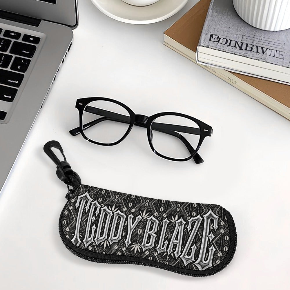 DaChek Signature Eyeglass Case | CRUZ COLLECTION
