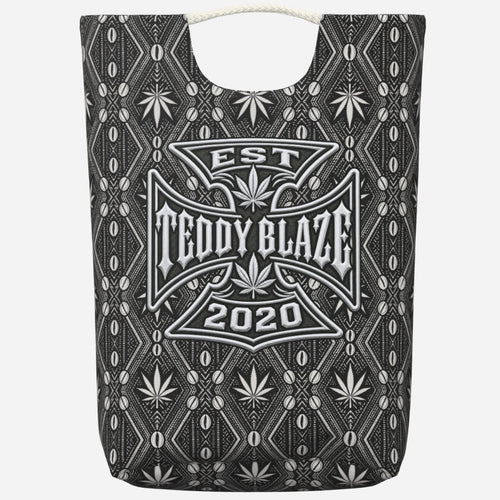 Carry the Teddy Blaze™ house pattern with the DaCruz crest on this heavyweight polyester canvas tote from Teddy Blaze.