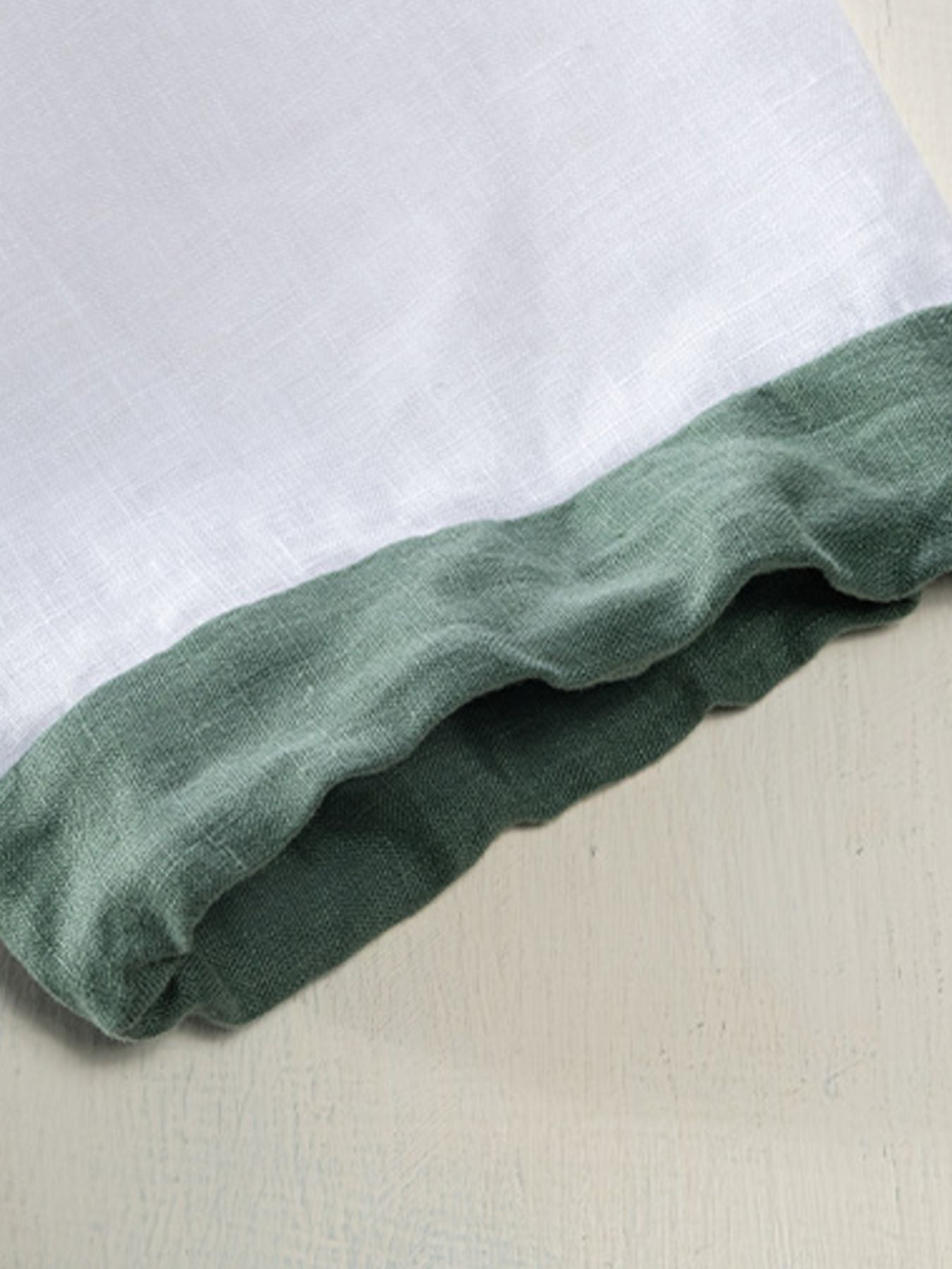 35ffbf66-e63b-4de6-b2ae-3c7dd285dd90-Max