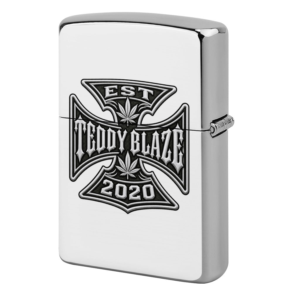 Carry the polished DaCruz Copper Lighter Case, featuring a compact silhouette and bold black-and-white Teddy Blaze house emblem.