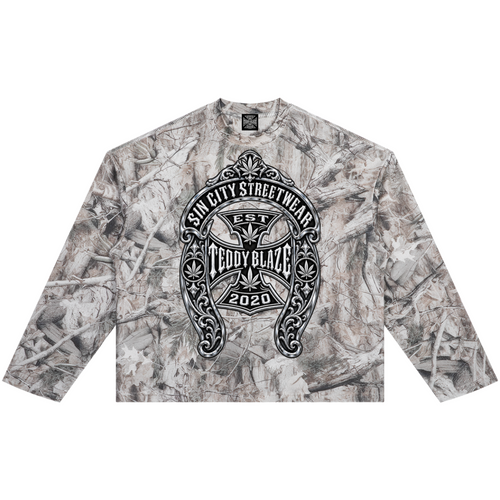 Shop the DaCruz Shoe Tree Camo Waffle Knit Jumper by Teddy Blaze. 260 GSM waffle-knit thermal oversized jumper in realtree camo from ON TOP.