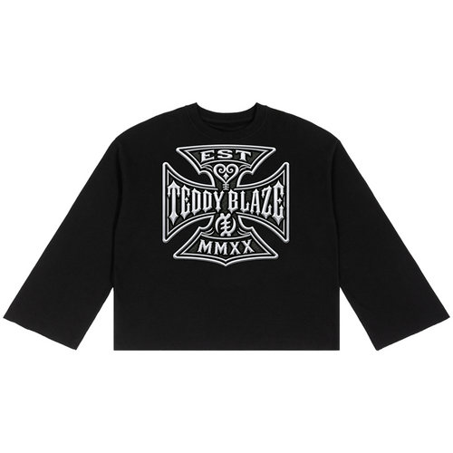 Textured cotton-blend waffle knit jumper with raw-edge finishes and the new DaCruz crest. A clean Teddy Blaze unisex streetwear layer.